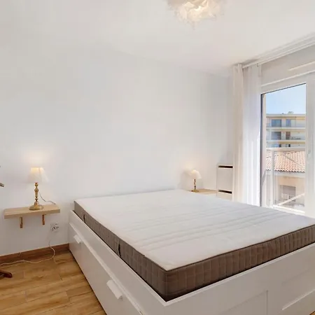 Апартаменты Centre Juan Les Pins 2p Pkg Elfira *