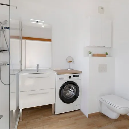 Апартаменты Centre Juan Les Pins 2p Pkg Elfira Антиб